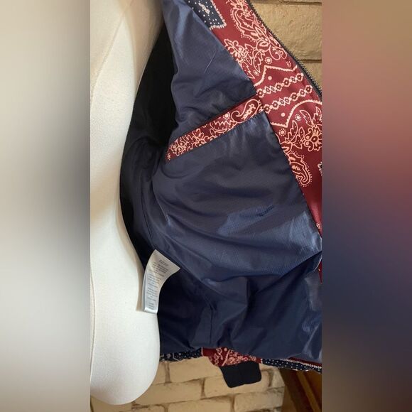 Levi's Women's Burgundy and Navy Patterned Bomber Jacket - Picture 9 of 12